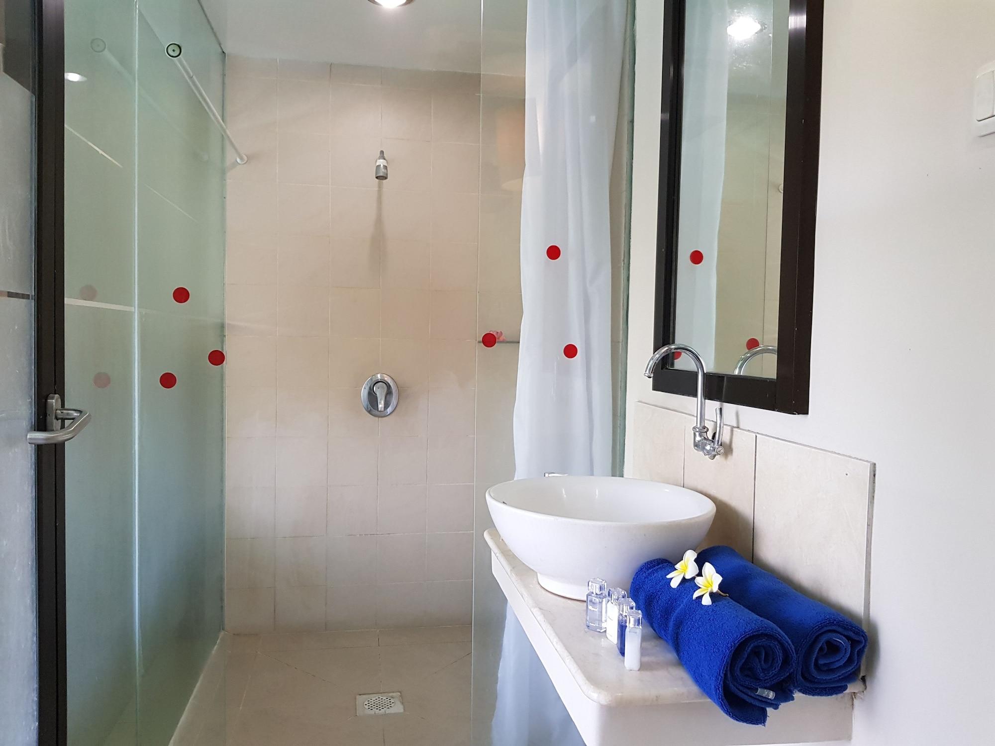 Agung Hotel 2*